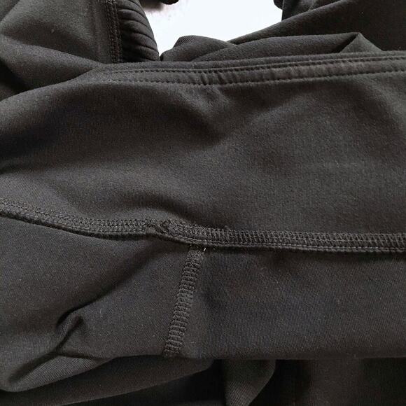 Fabletics NWOT Performance Capri Women S - Picture 8 of 8